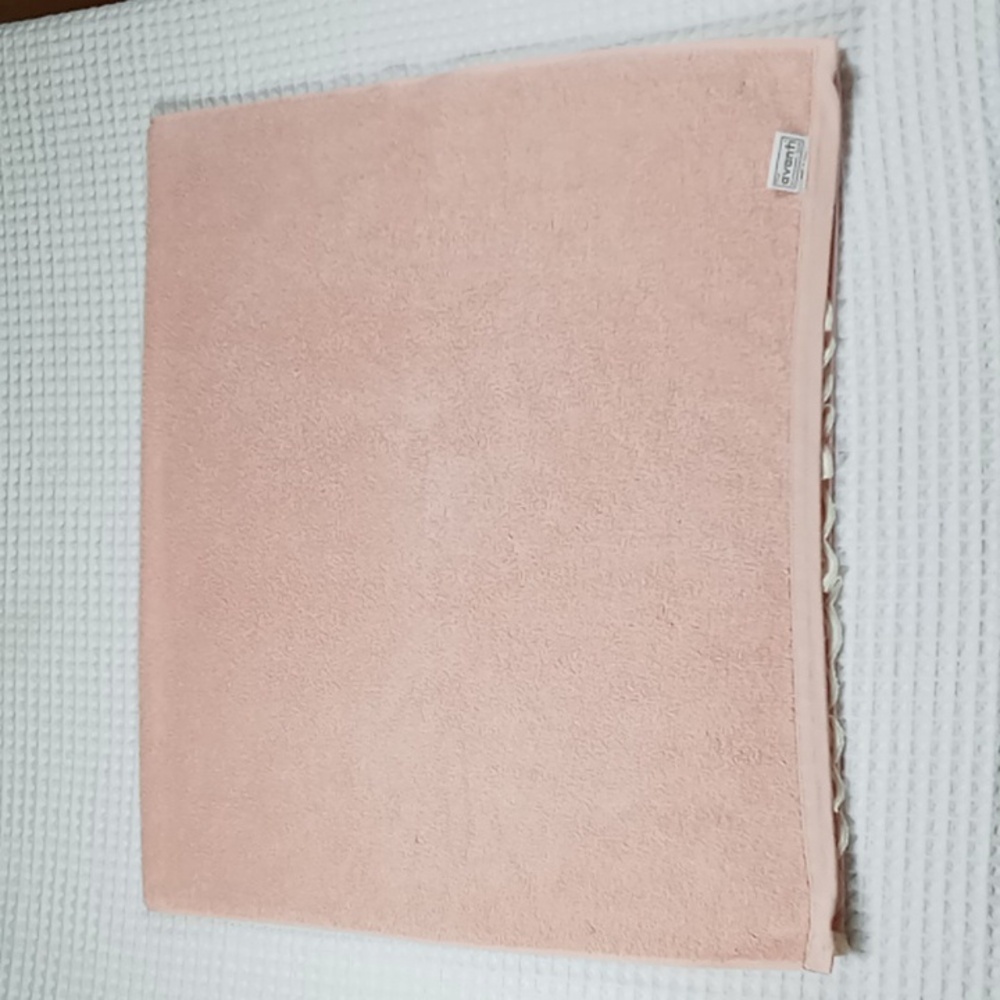 Vintage Avanti Look 1978 Soft Pink Bath Towels with Lace Trim Set of 2 - Picture 14 of 16